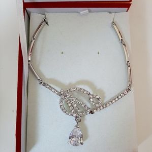 Large Pendant Chain Necklace